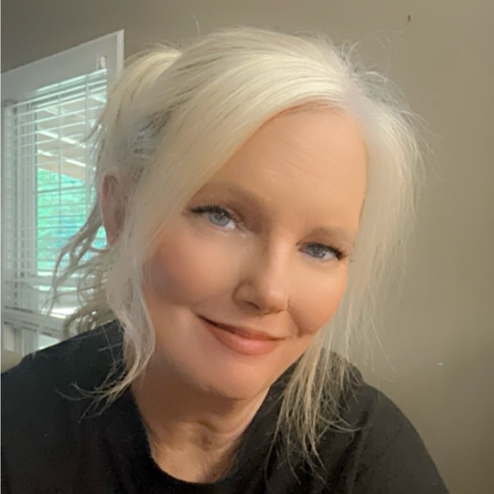 Meet your Posher, Debra